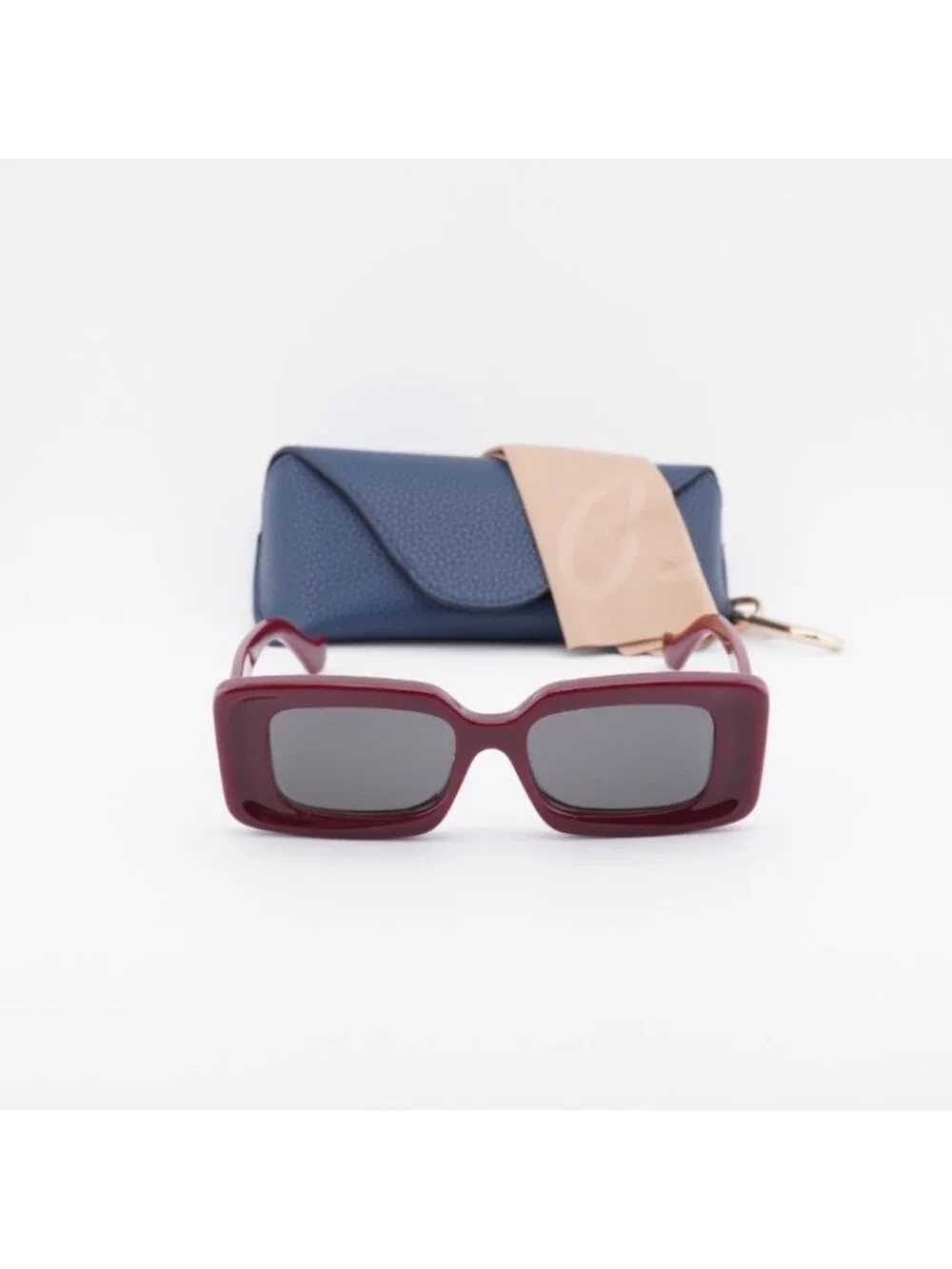 Loewe authentic lw40102f